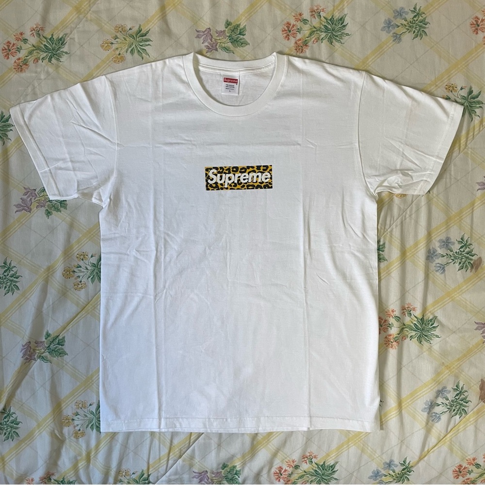 Supreme Shanghai white box logo